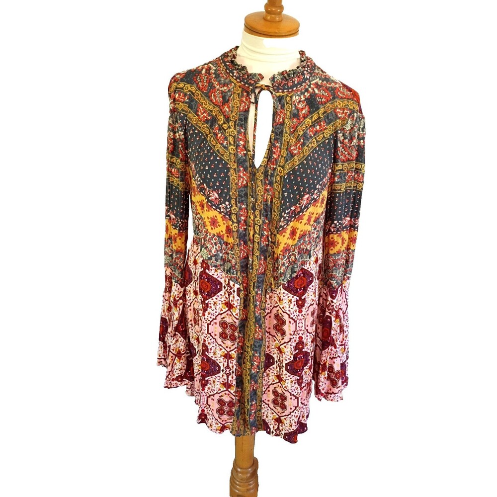 Umgee Boho Multicolor tie front bell sleeve tunic Size M